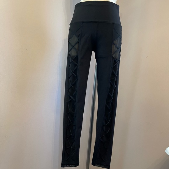 Victorias Secret Sport Black leggings - Picture 8 of 11